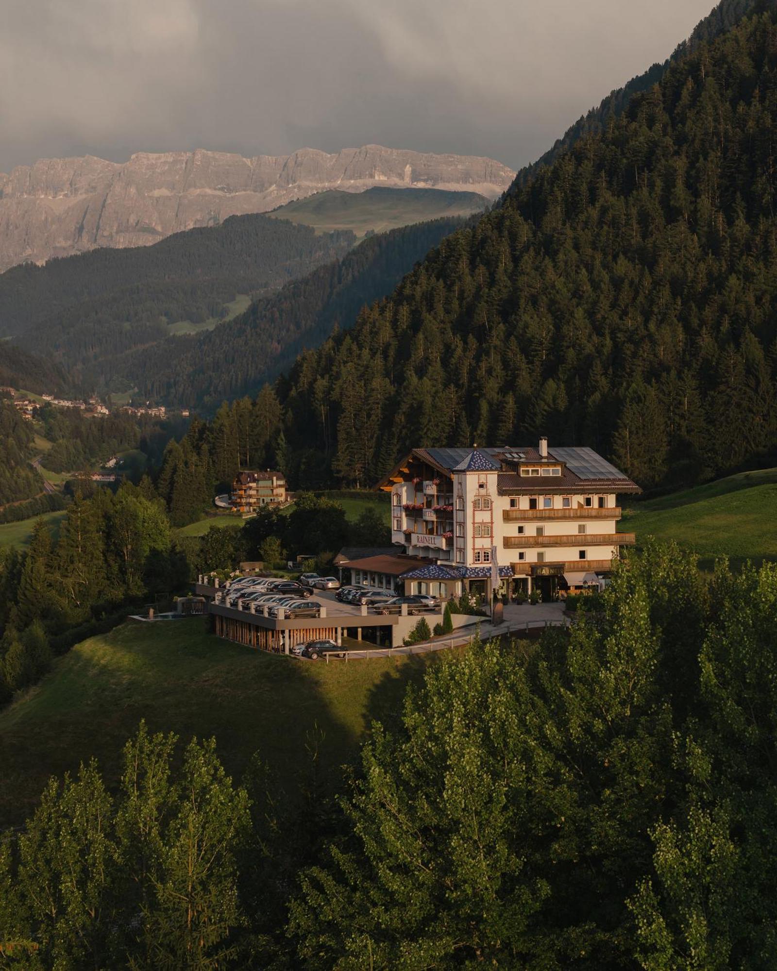 Rainell Dolomites Retreat Hotel Ortisei Exterior foto