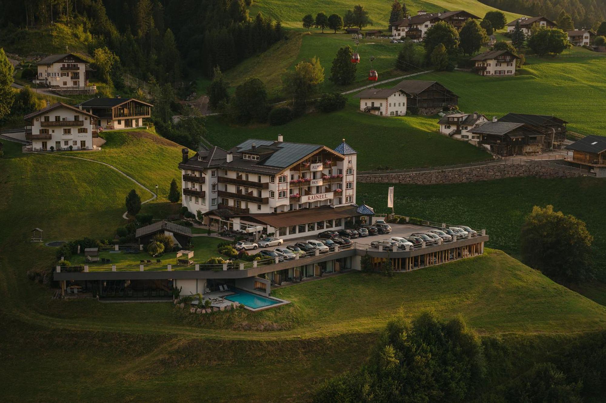 Rainell Dolomites Retreat Hotel Ortisei Exterior foto